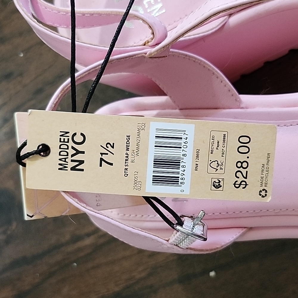 Shoes - Picture 4 of 4